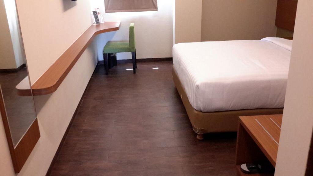 Biz Hotel City Center Ambon Zewnętrze zdjęcie