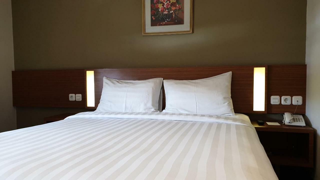 Biz Hotel City Center Ambon Zewnętrze zdjęcie