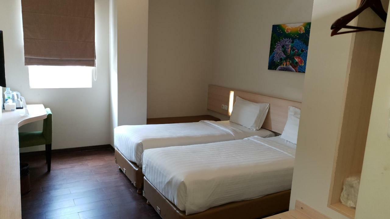 Biz Hotel City Center Ambon Zewnętrze zdjęcie